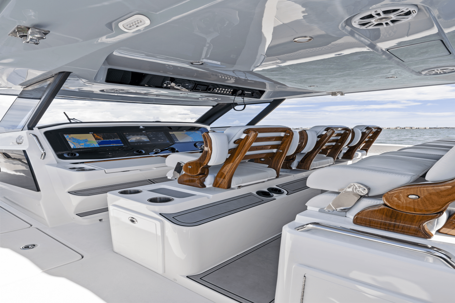 Slide: The Image of Aquila 47 Molokai 2024 - 75