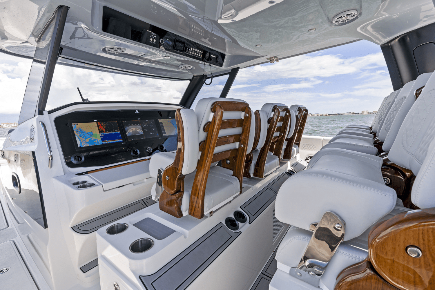 Slide: The Image of Aquila 47 Molokai 2024 - 76