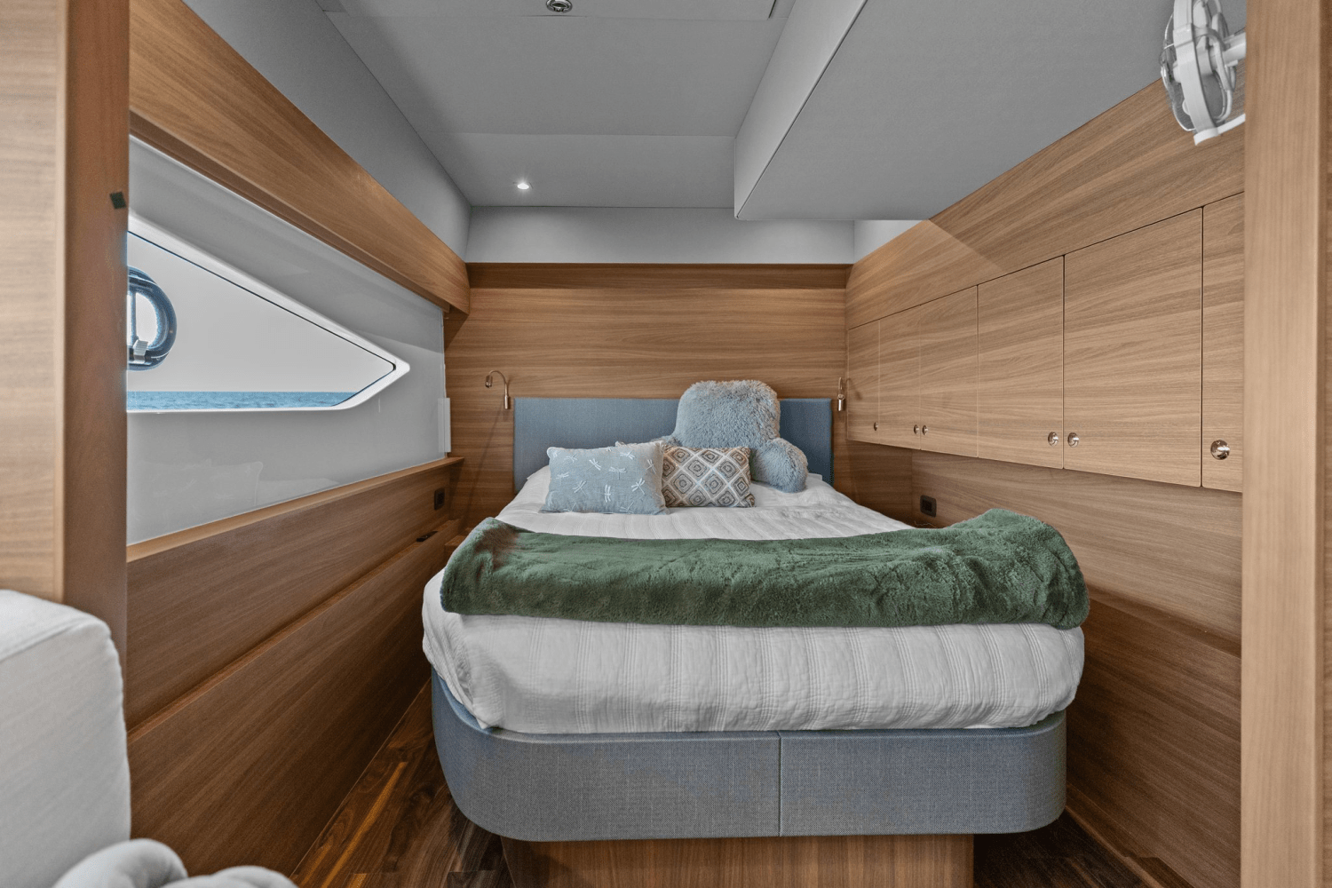 Slide: The Image of Aquila 54 Yacht 2023 - 35