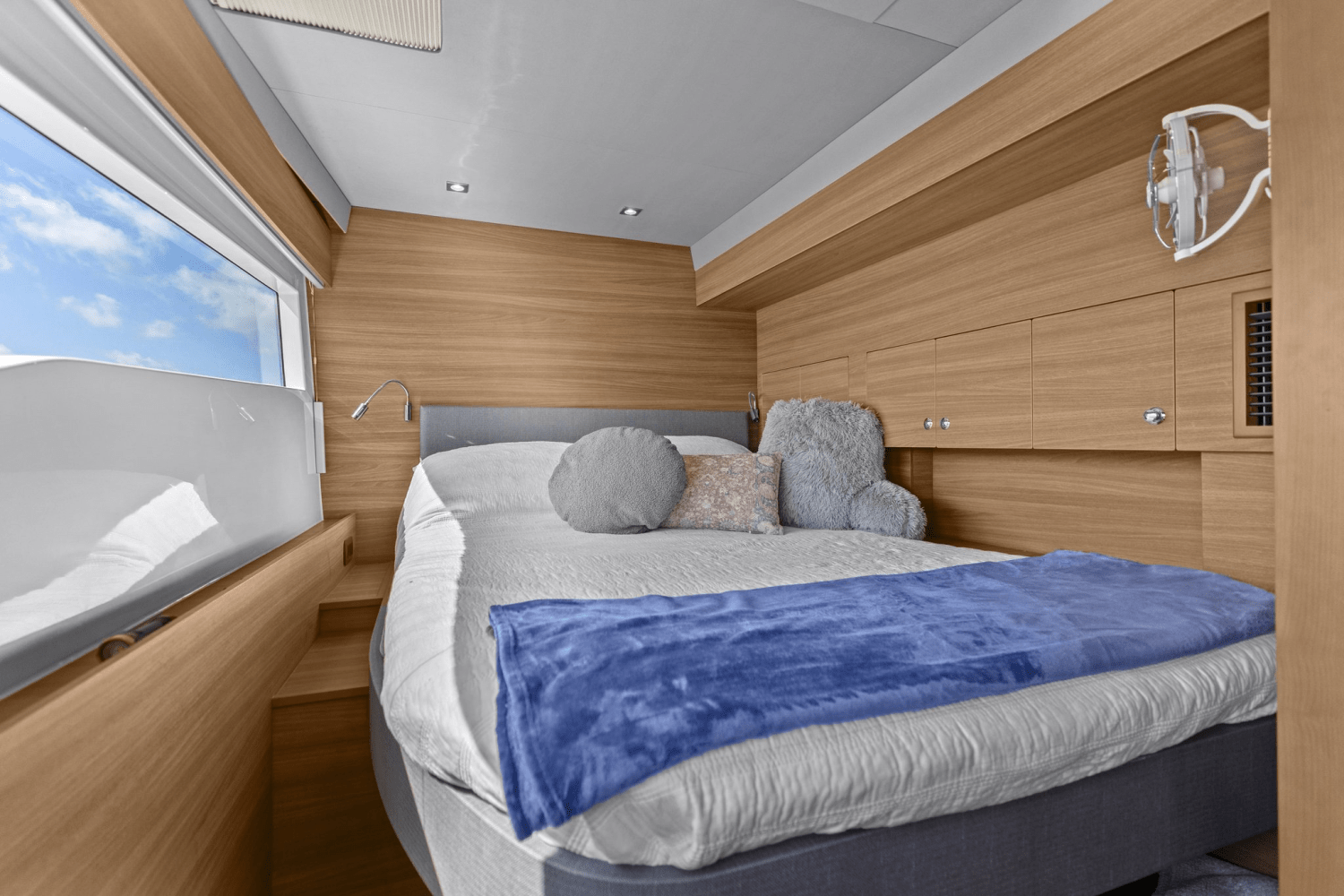 Slide: The Image of Aquila 54 Yacht 2023 - 44