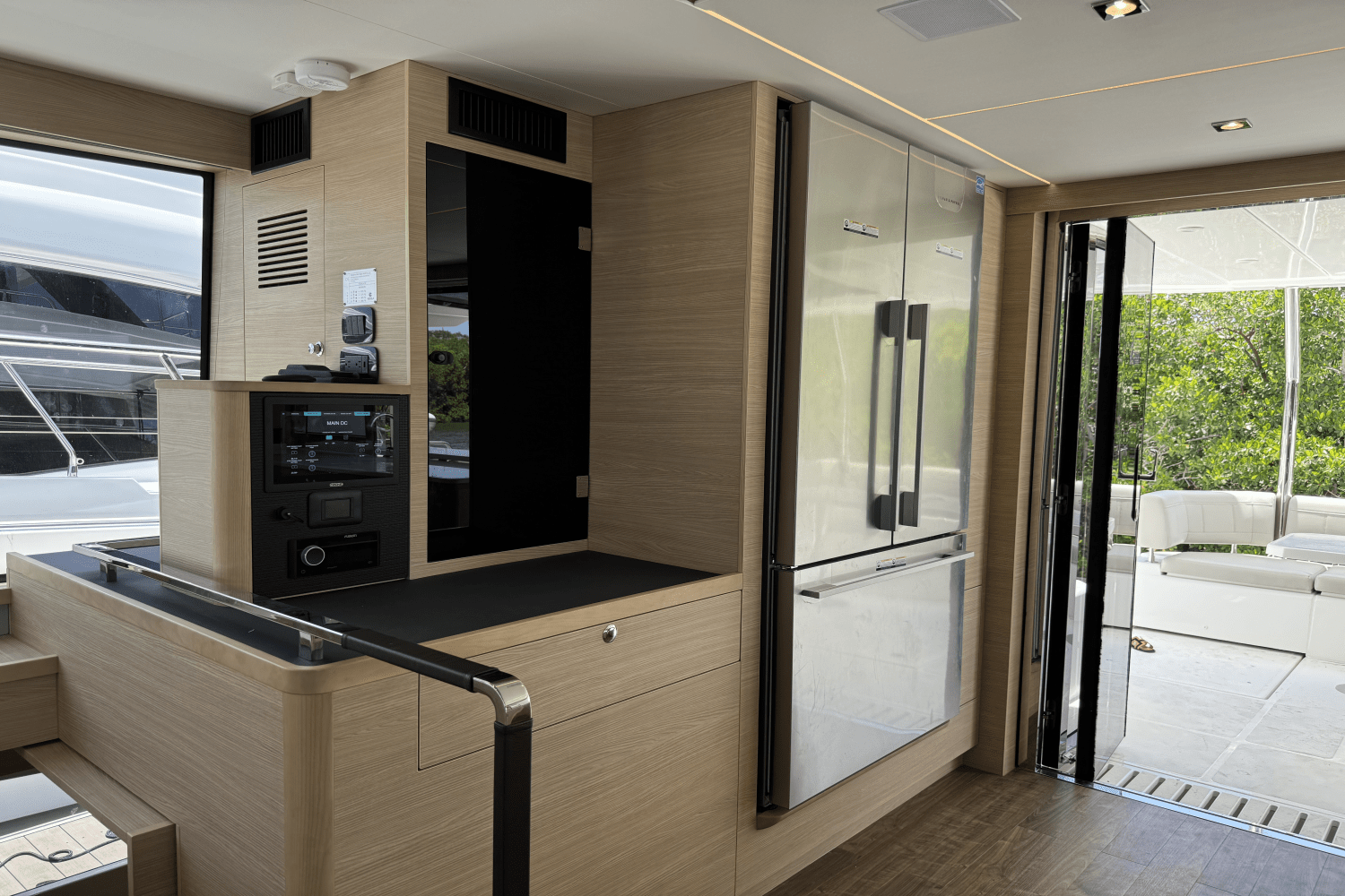 Slide: The Image of Aquila 54 Yacht 2024 - 18