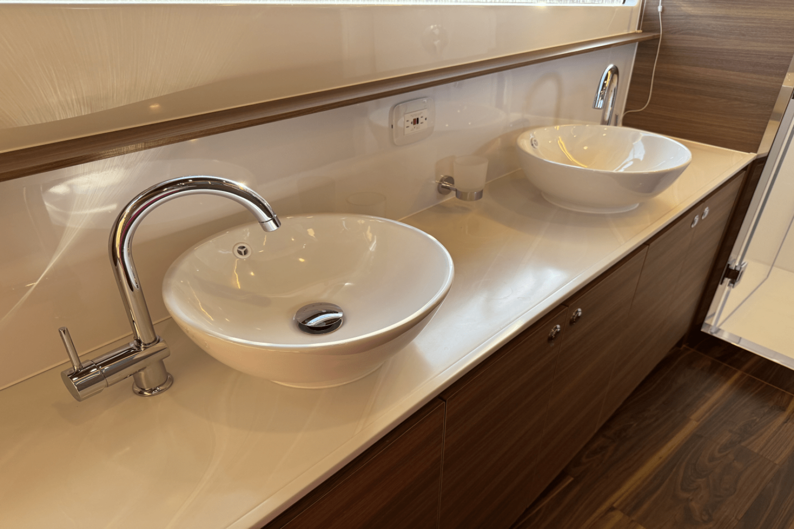 Slide: The Image of Aquila 54 Yacht 2025 - 5045581