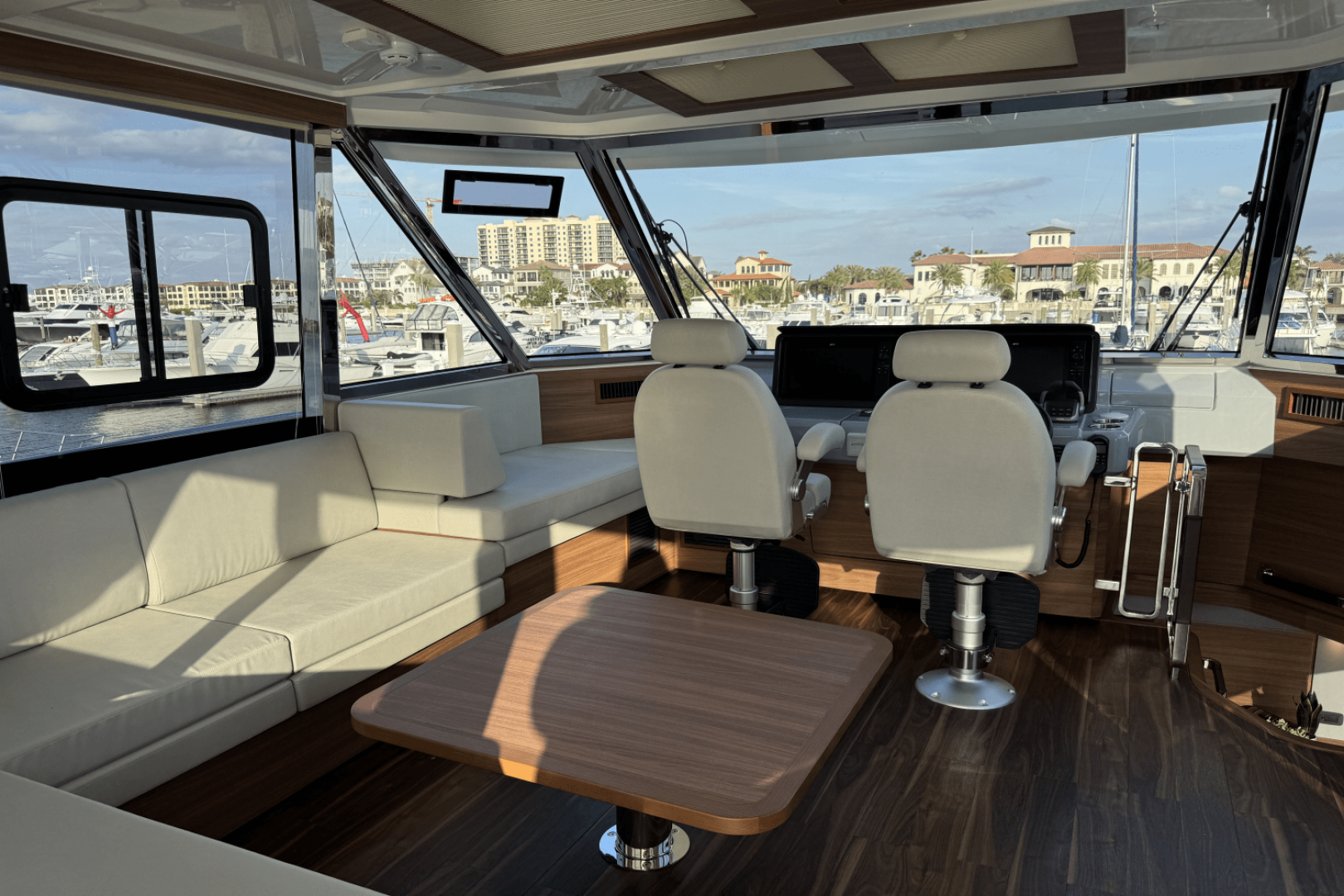 Slide: The Image of Aquila 54 Yacht 2025 - 5045596