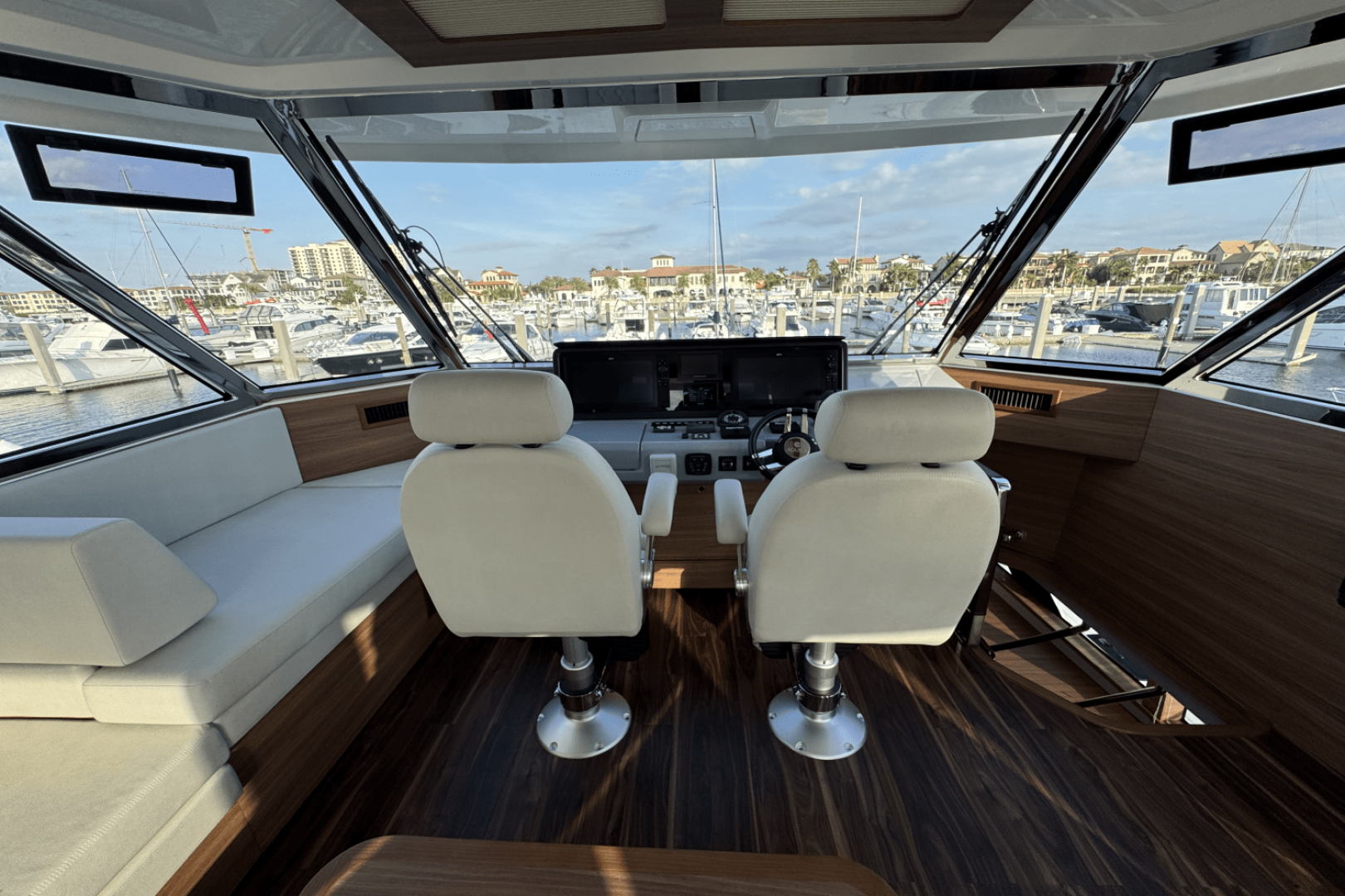 Slide: The Image of Aquila 54 Yacht 2025 - 5045598