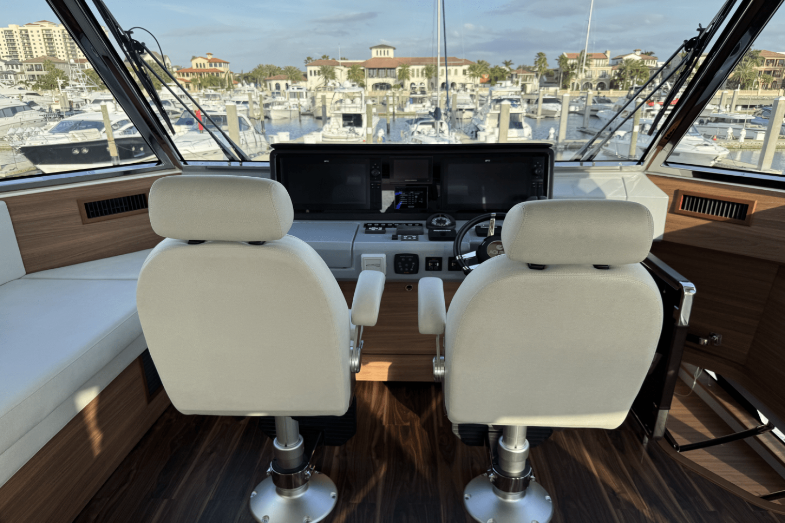 Slide: The Image of Aquila 54 Yacht 2025 - 5045599