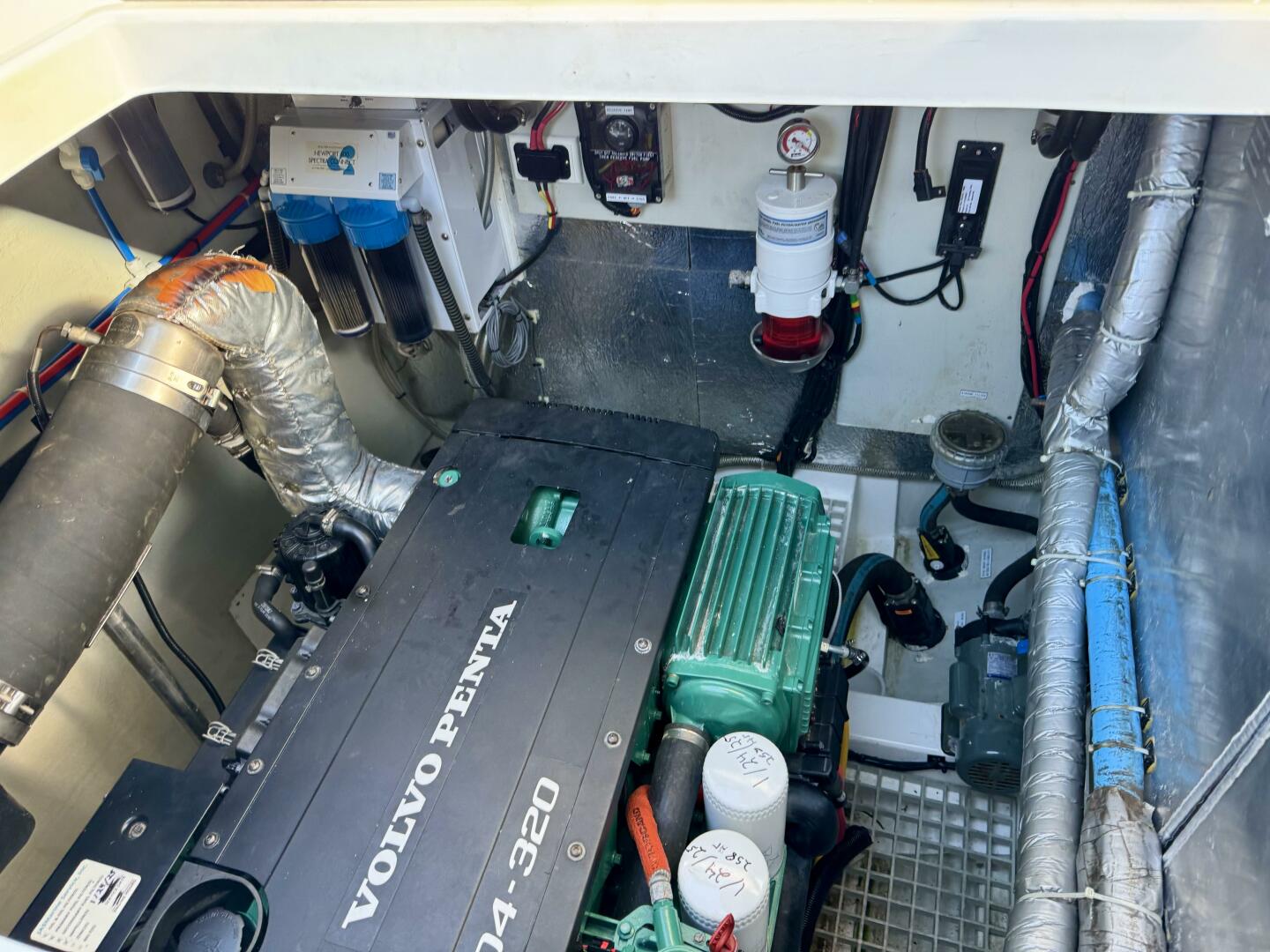 Slide: The Image of Aquila Power Catamaran 2022 - 5074937