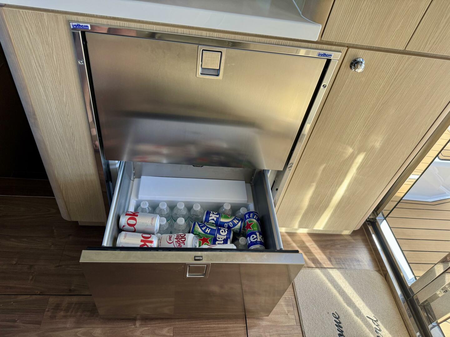 Slide: The Image of Aquila Power Catamaran 2022 - 5074950