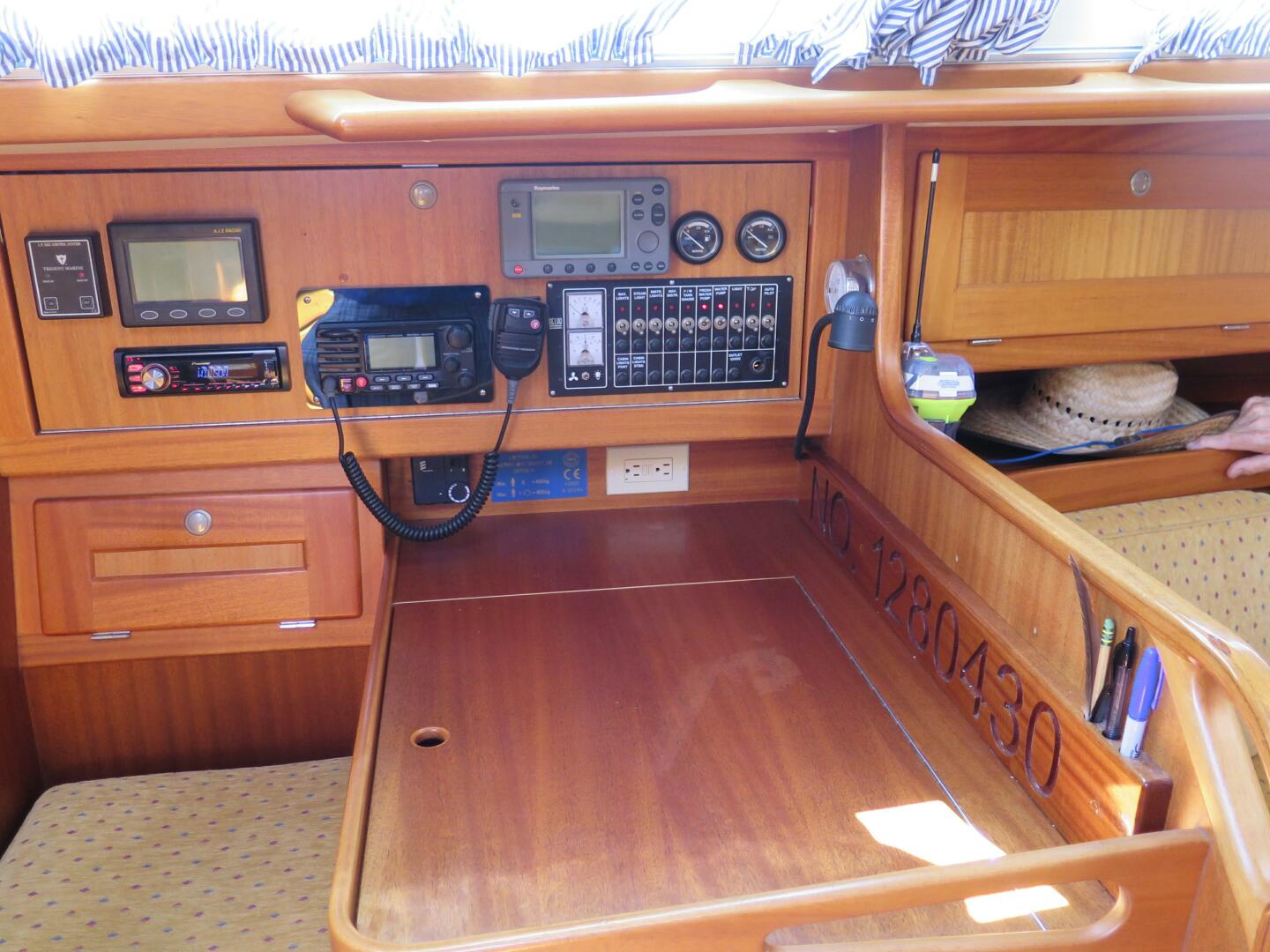 Slide: The Image of 002 Arcona 355 Sloop - WAYPOINT III - 3906865