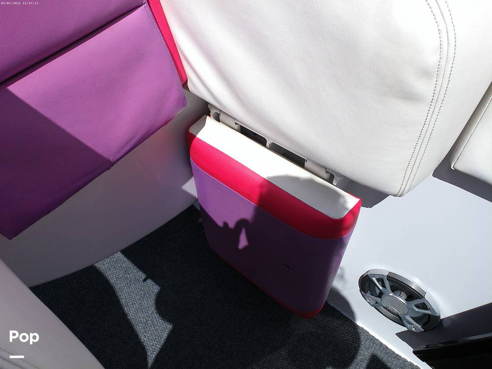 Slide: The Image of Captain's Chair - 11088482