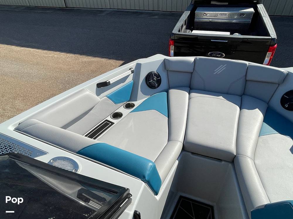 Slide: The Image of Bow Passenger Seating With Storage - 66