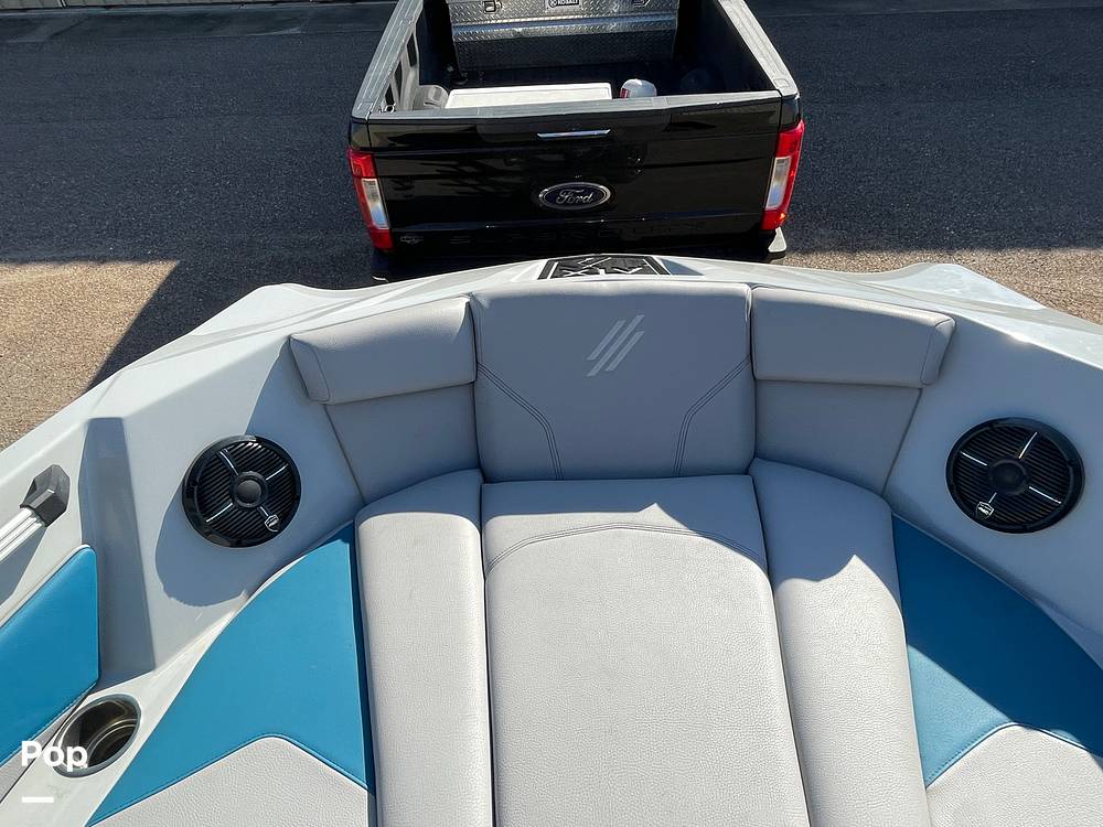 Slide: The Image of Bow Passenger Seating With Storage - 67