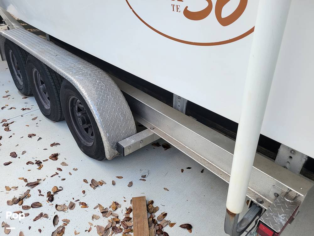 Slide: The Image of Avanti 33 2008 - 12108337