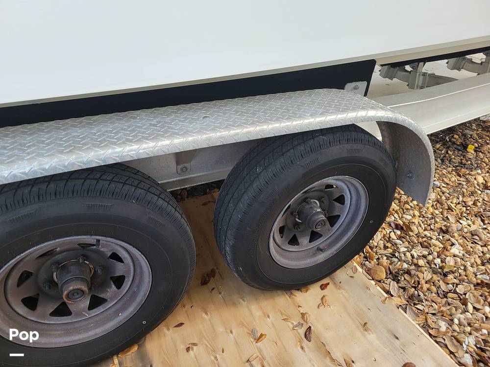 Slide: The Image of Avanti 33 2008 - 12108340