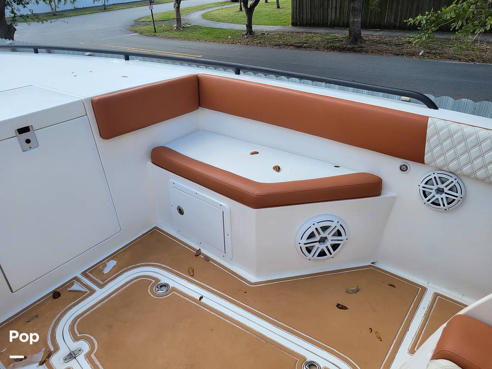 Slide: The Image of Avanti 33 2008 - 12108357