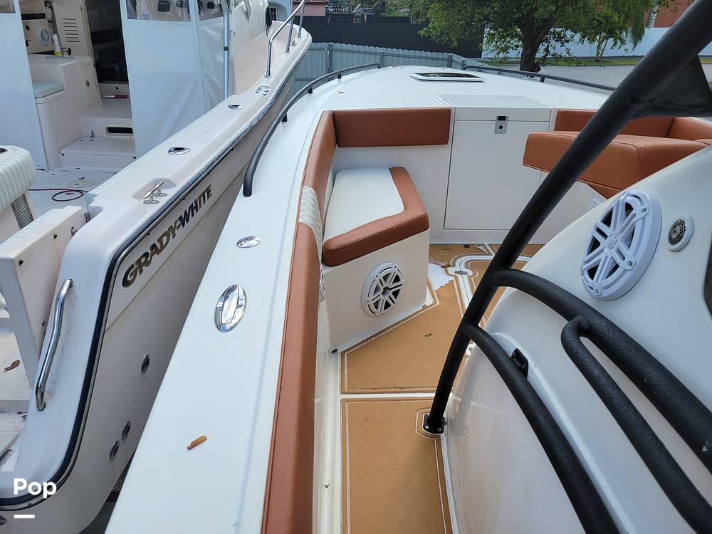 Slide: The Image of Avanti 33 2008 - 12108358