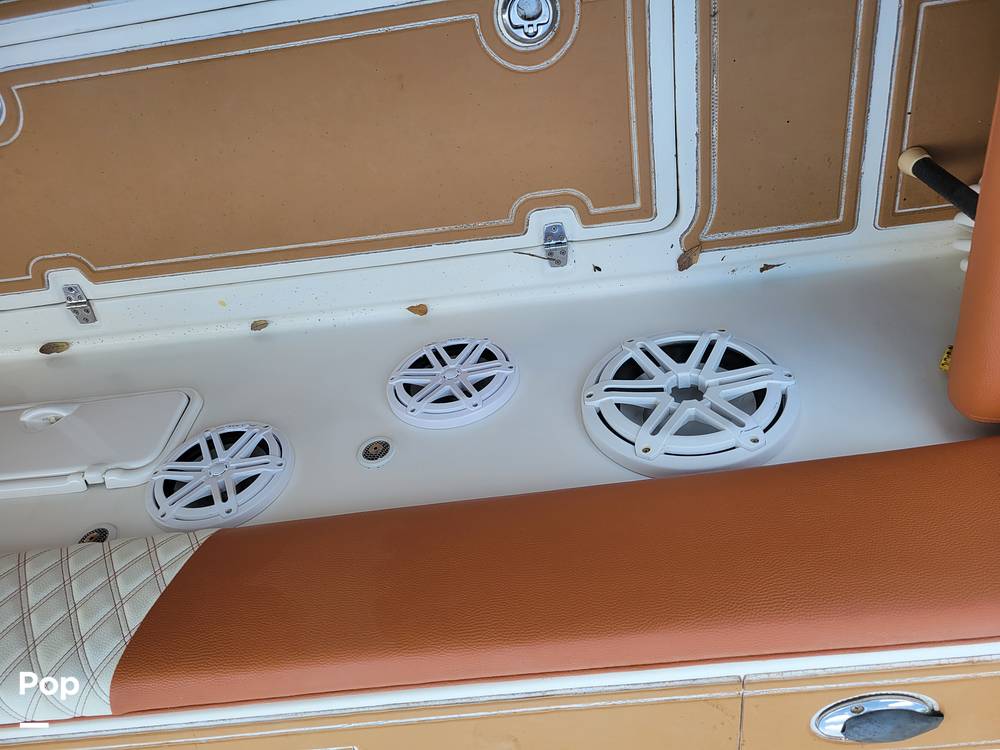 Slide: The Image of Avanti 33 2008 - 12108367