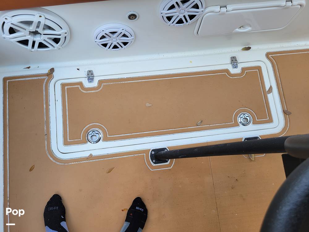 Slide: The Image of Avanti 33 2008 - 12108369