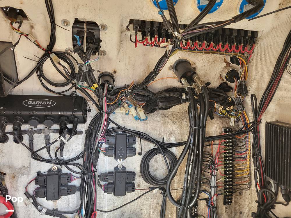 Slide: The Image of Avanti 33 2008 - 12108374