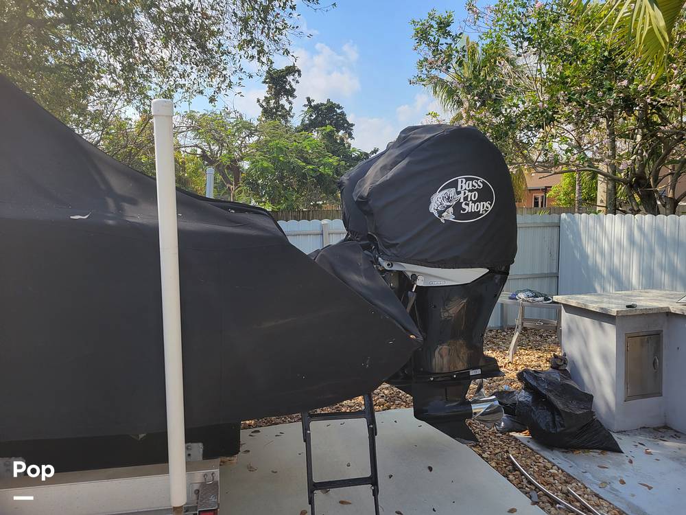 Slide: The Image of Avanti 33 2008 - 12108410