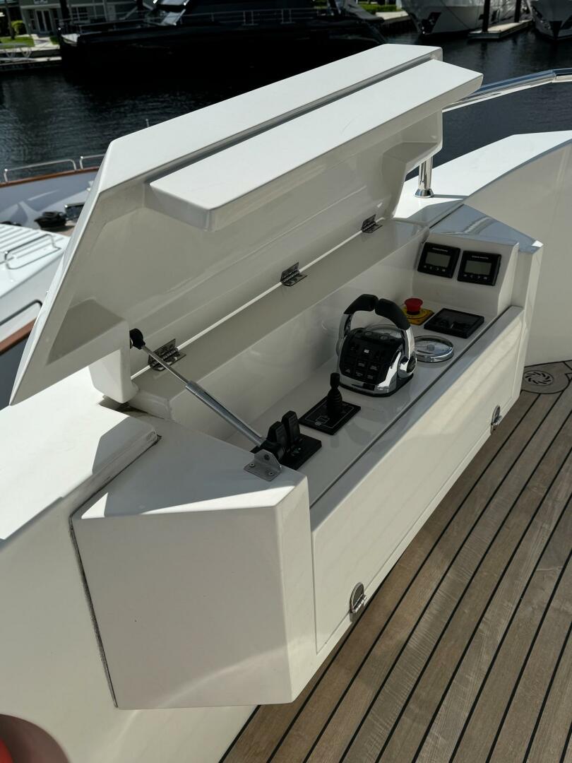 Slide: The Image of Engine Controls - 4720930