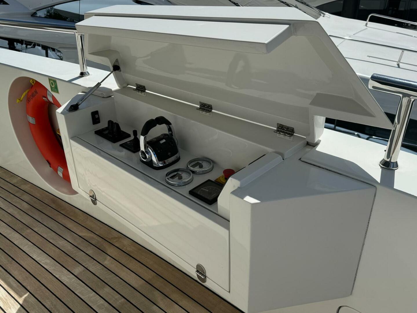 Slide: The Image of Engine Controls - 4720932