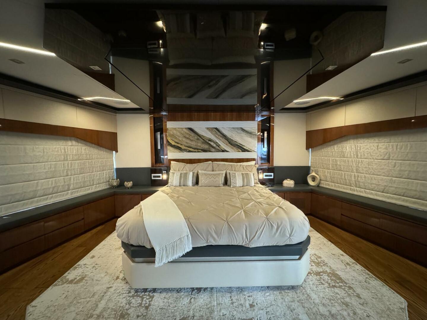 Slide: The Image of Master Suite - 4720690