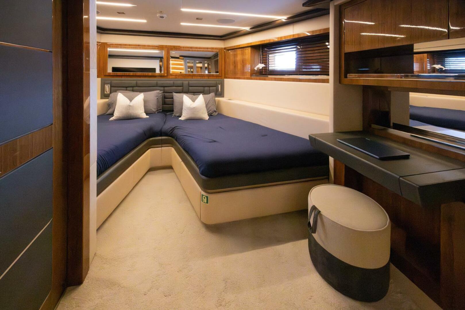 Slide: The Image of Forward Cabin, Lower Deck - 4720704