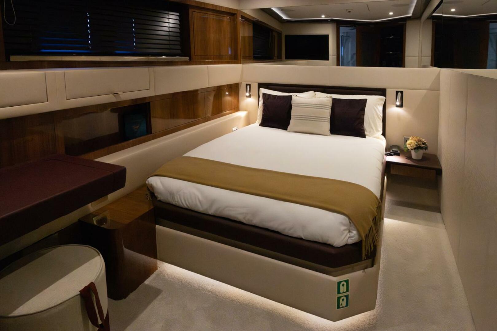 Slide: The Image of Stbd Double Size Cabin - 4720714
