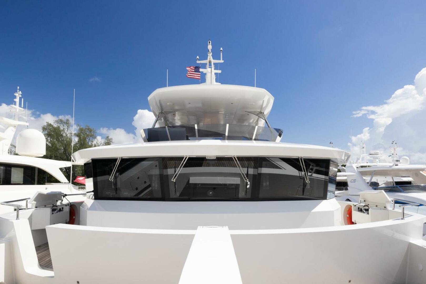 Slide: The Image of Fore Deck Looking Aft - 4720884