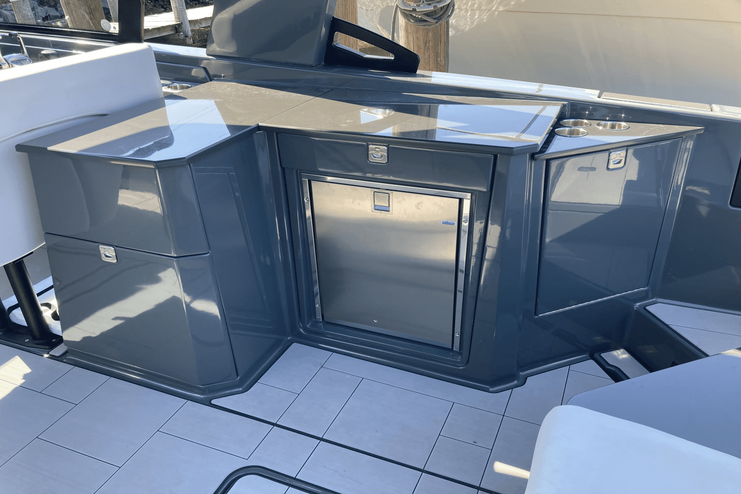 Slide: The Image of Aviara AV 32 2020 - 30