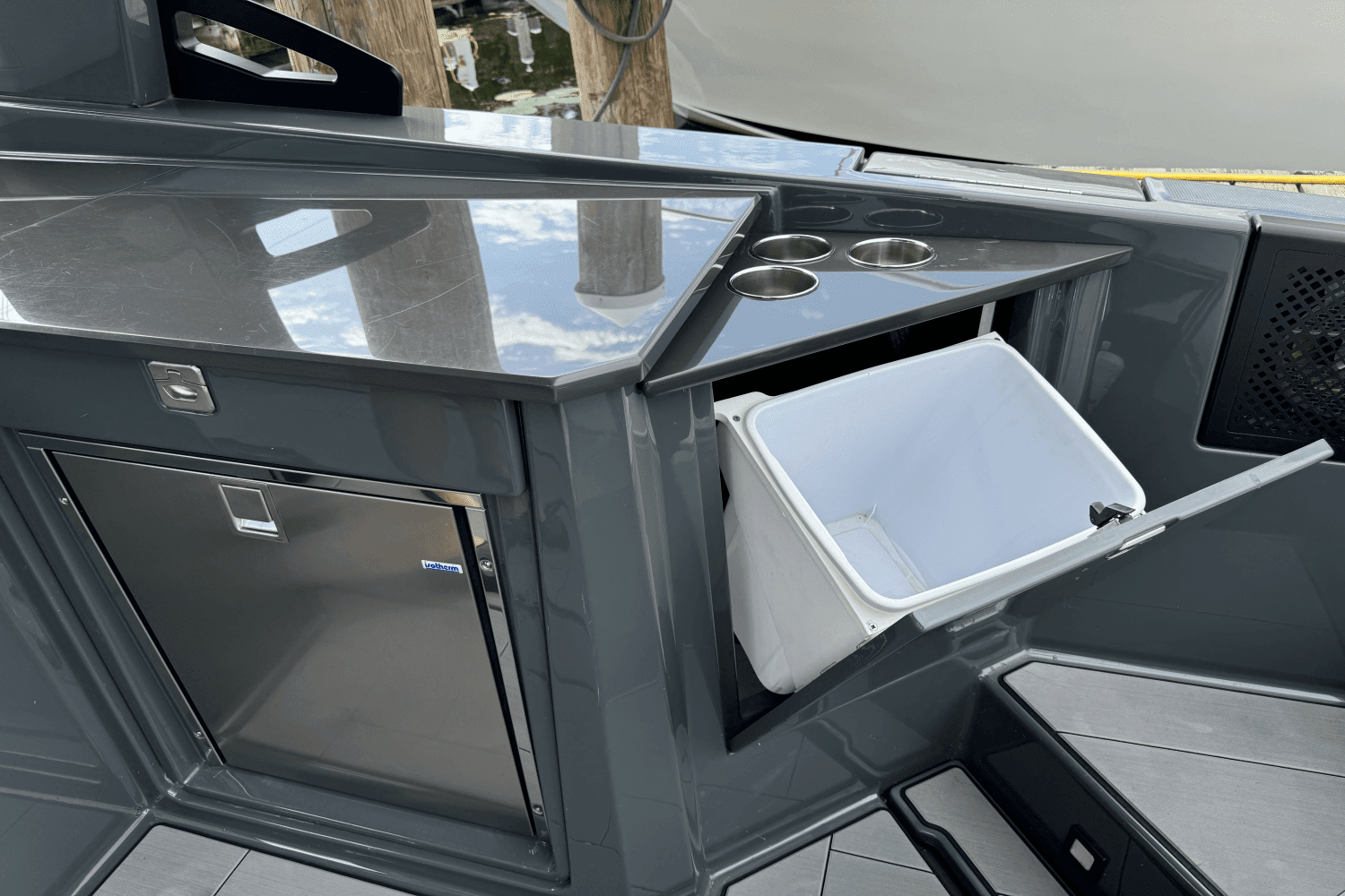 Slide: The Image of Aviara AV 32 2020 - 34