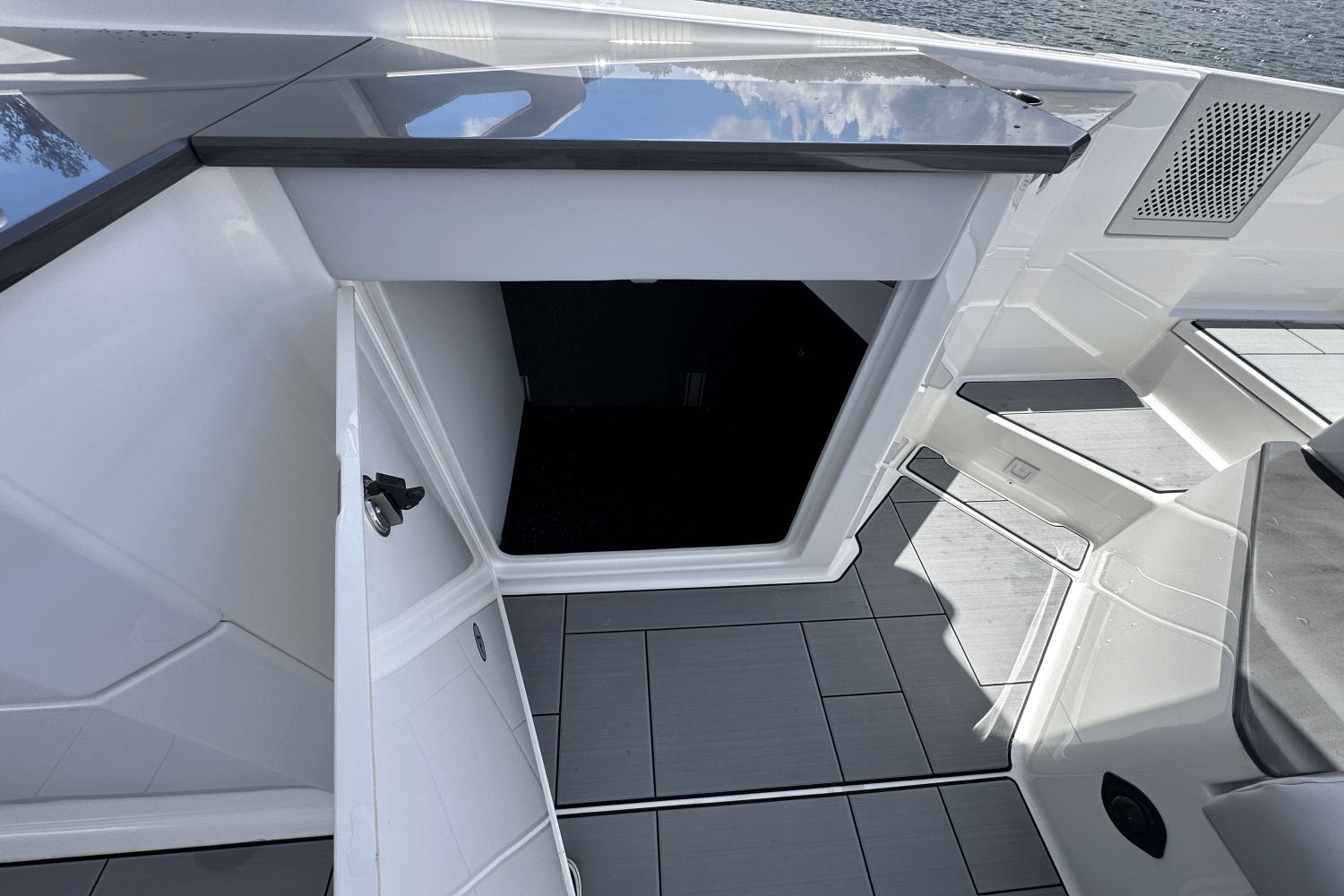 Slide: The Image of Aviara AV32 2024 - 23