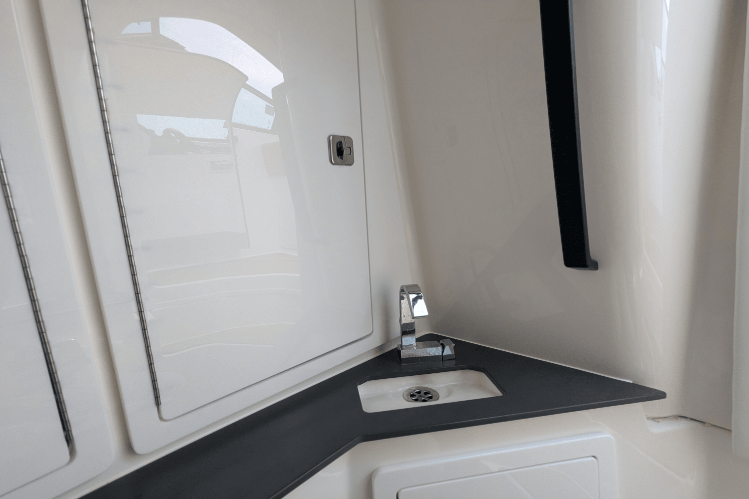 Slide: The Image of Aviara AV 32-OB 2022 - 20