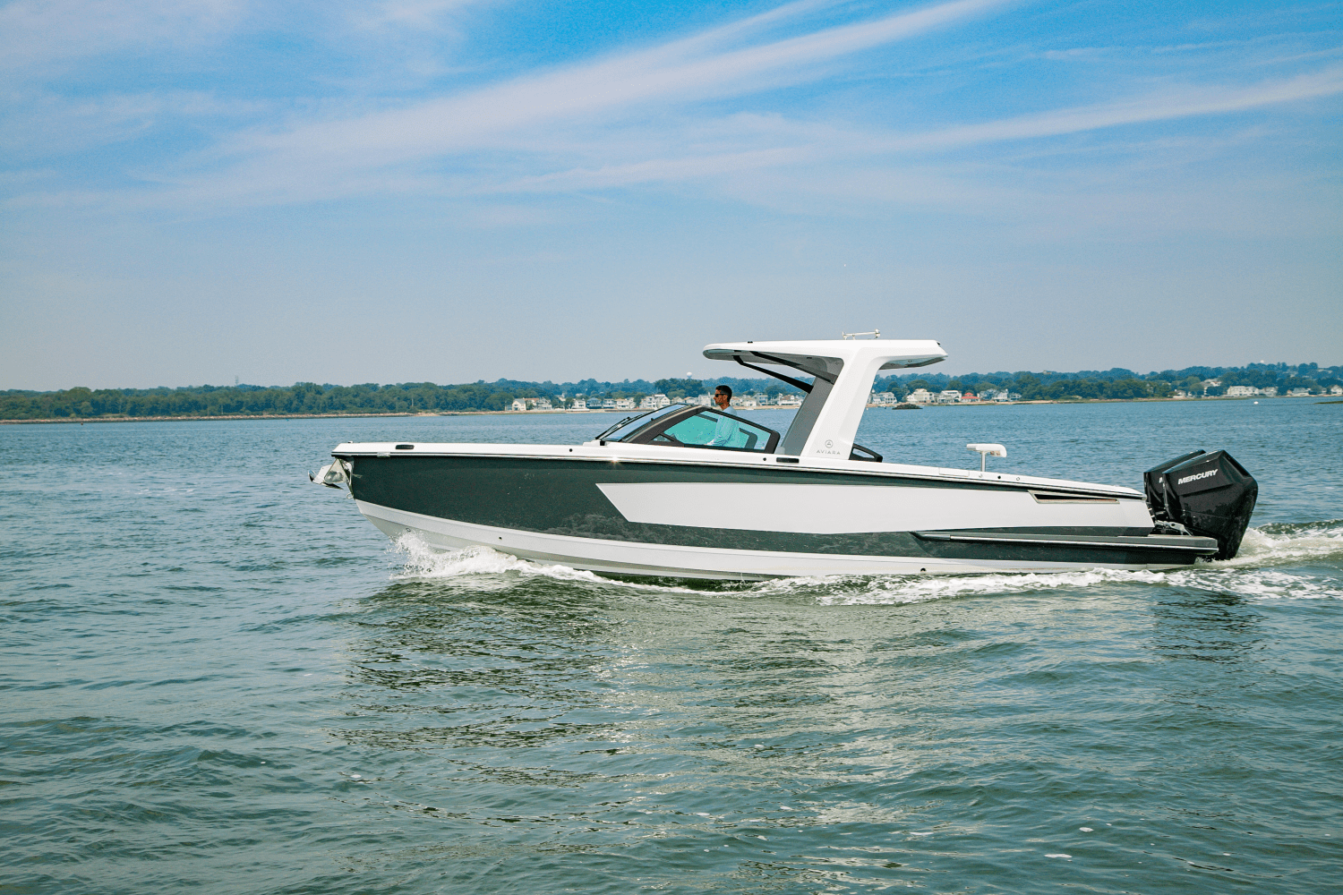 Slide: The Image of Aviara AV32 Outboard 2024 - 1