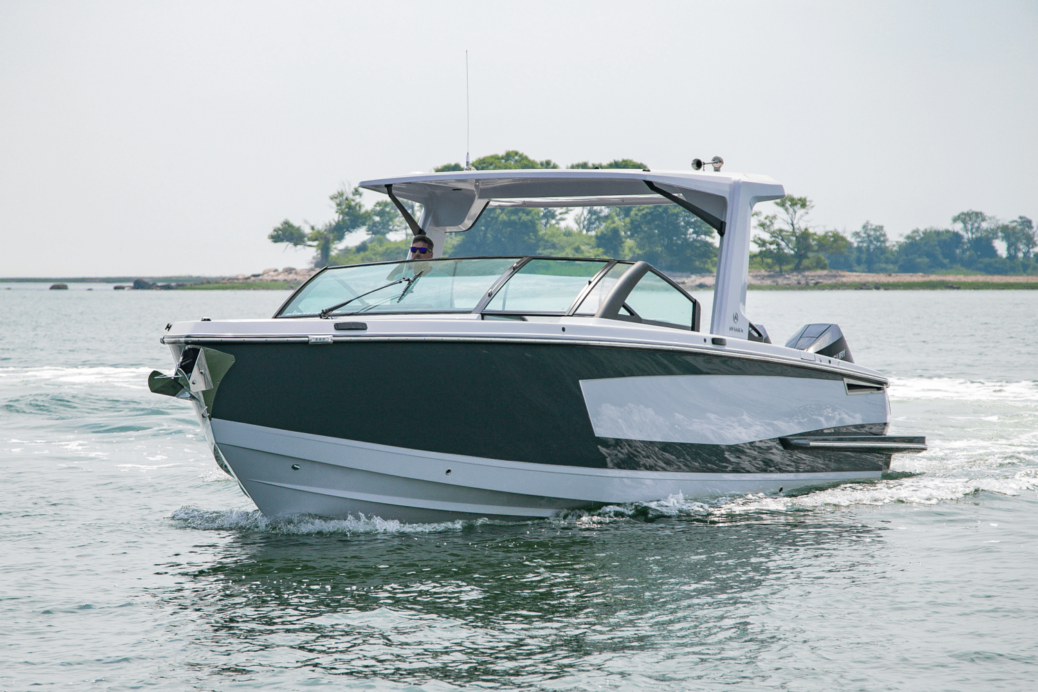 Slide: The Image of Aviara AV32 Outboard 2024 - 12