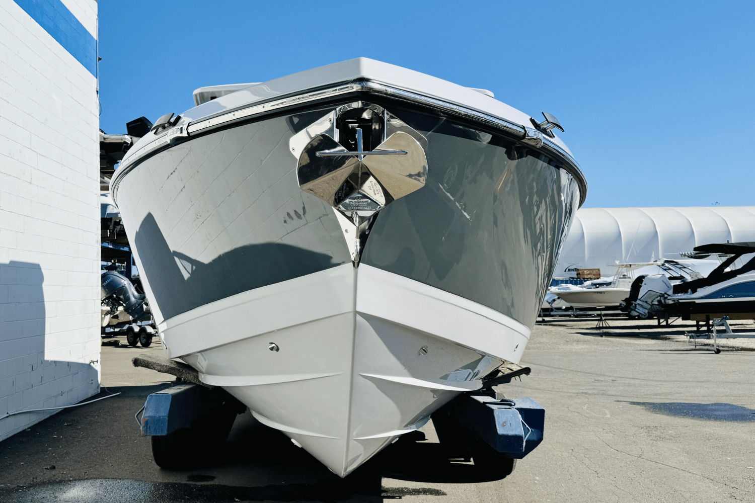 Slide: The Image of Aviara AV32 Outboard 2024 - 20