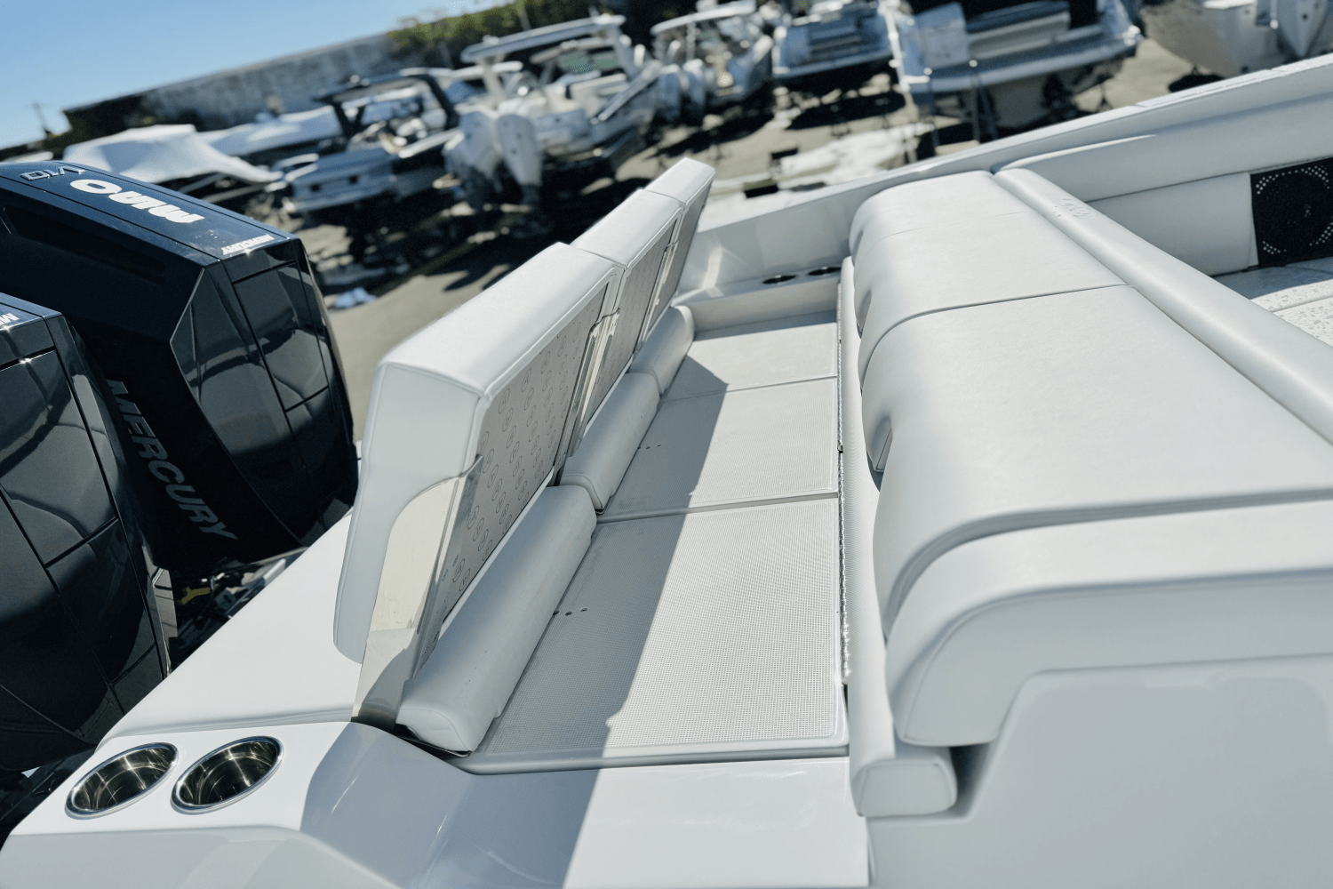 Slide: The Image of Aviara AV32 Outboard 2024 - 31