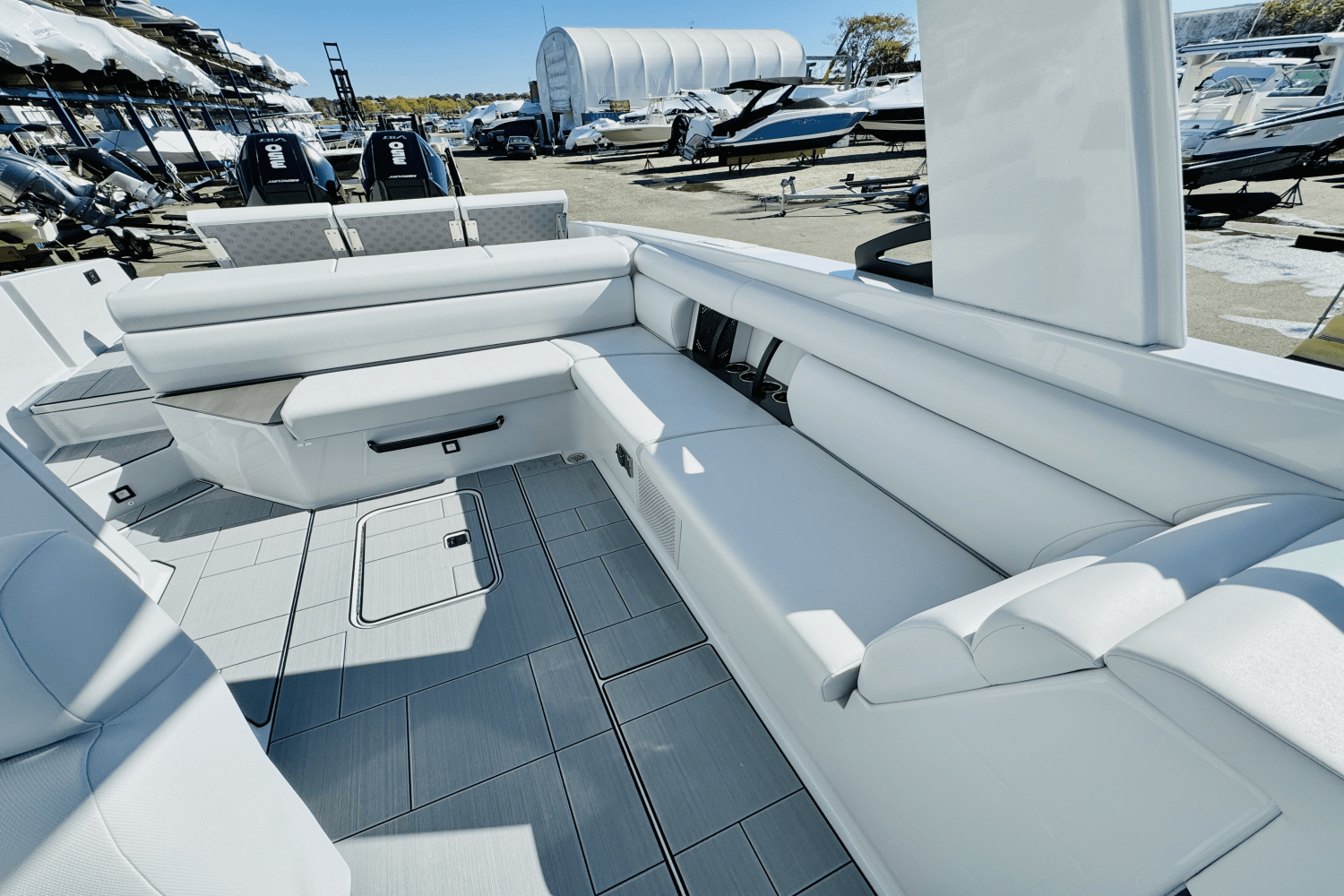 Slide: The Image of Aviara AV32 Outboard 2024 - 34