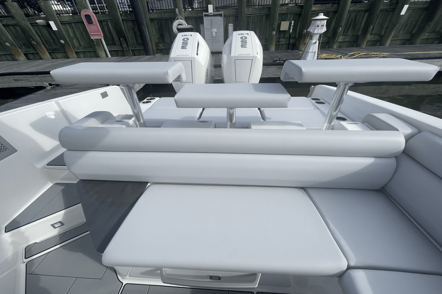 Slide: The Image of Aviara AV32 Outboard 2024 - 46