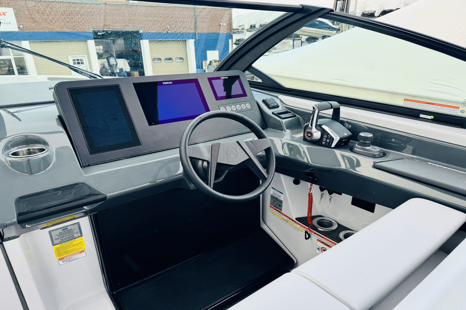 Slide: The Image of Aviara AV32 Outboard 2024 - 57