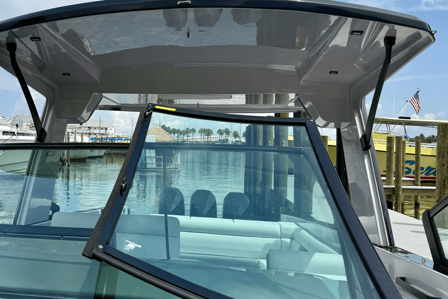 Slide: The Image of Aviara AV36 Outboard 2023 - 10