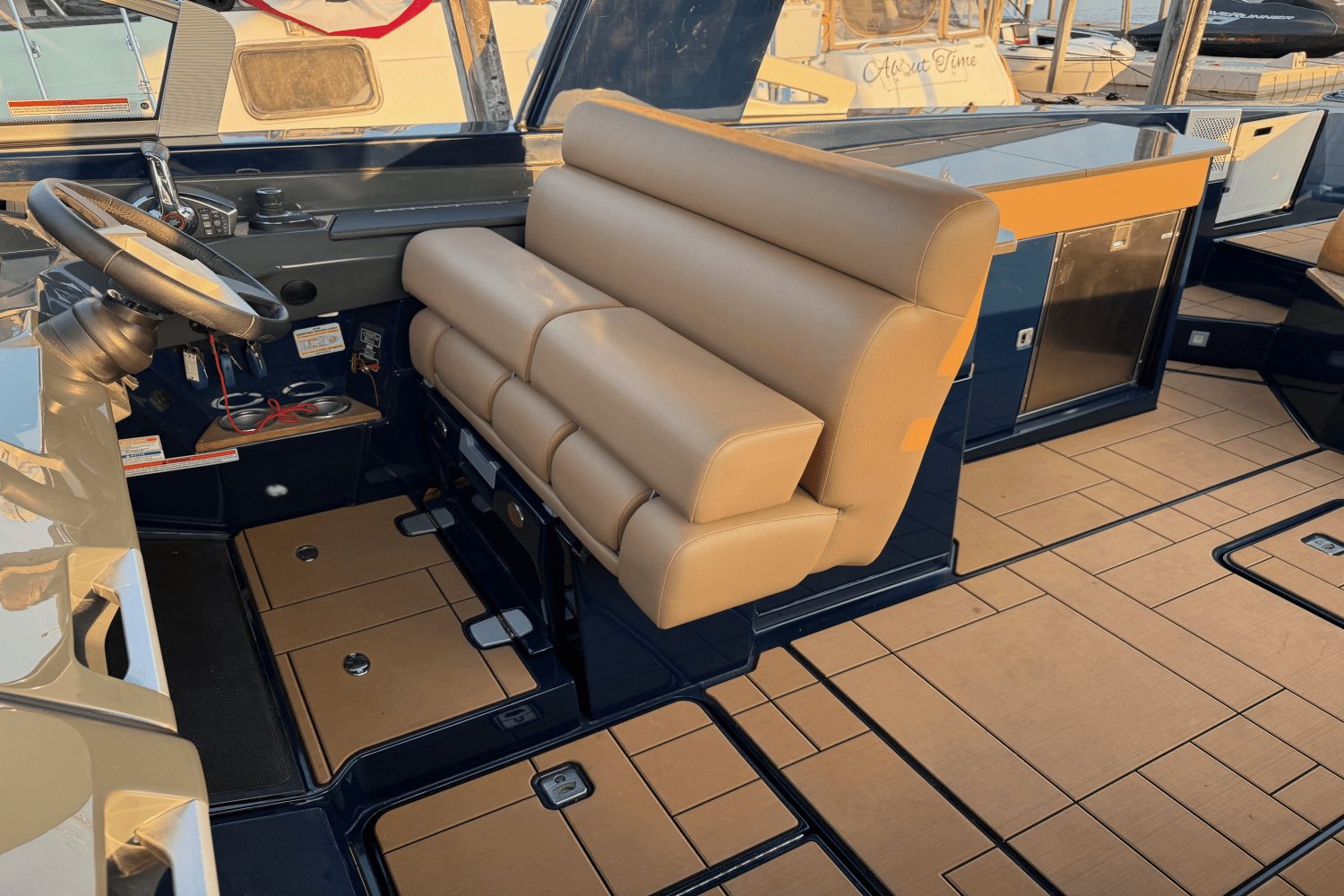 Slide: The Image of Aviara AV36 Outboard 2023 - 12