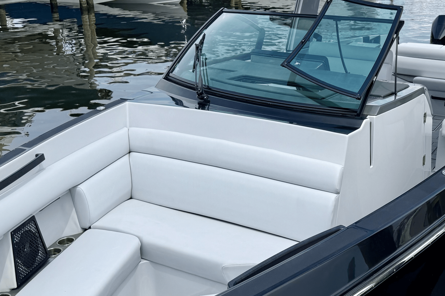 Slide: The Image of Aviara AV36 Outboard 2023 - 13