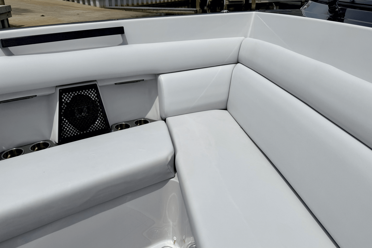 Slide: The Image of Aviara AV36 Outboard 2023 - 16