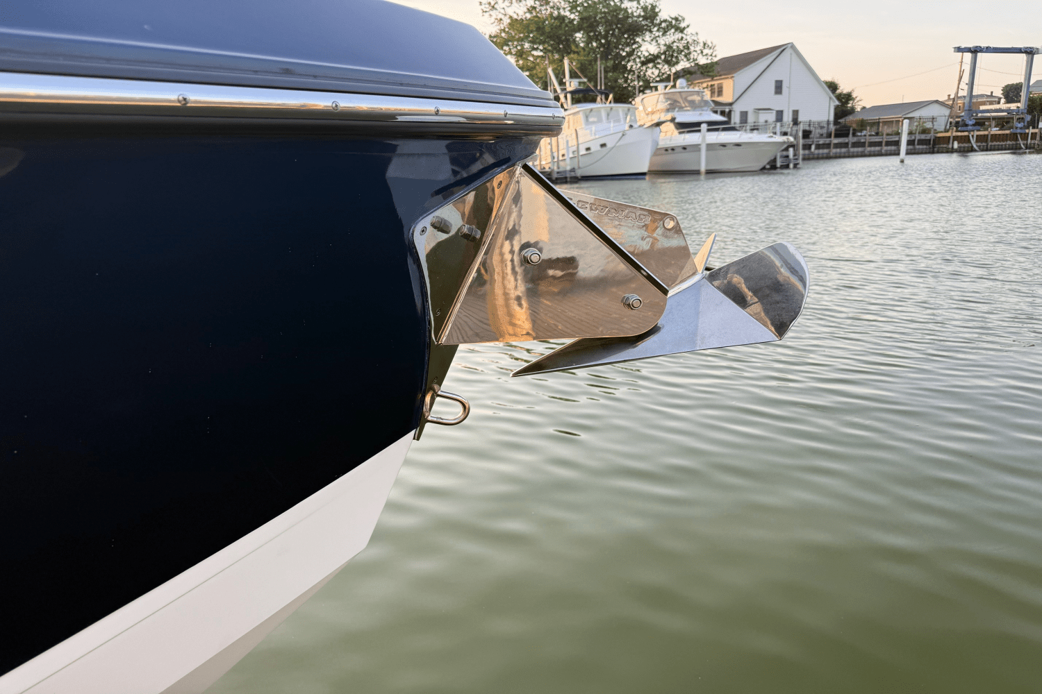 Slide: The Image of Aviara AV36 Outboard 2023 - 2