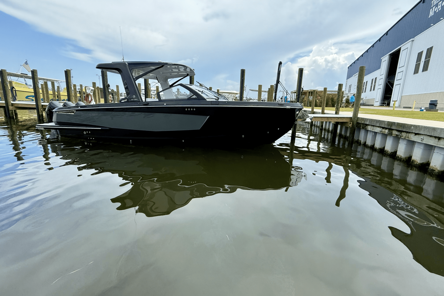 Slide: The Image of Aviara AV36 Outboard 2023 - 2