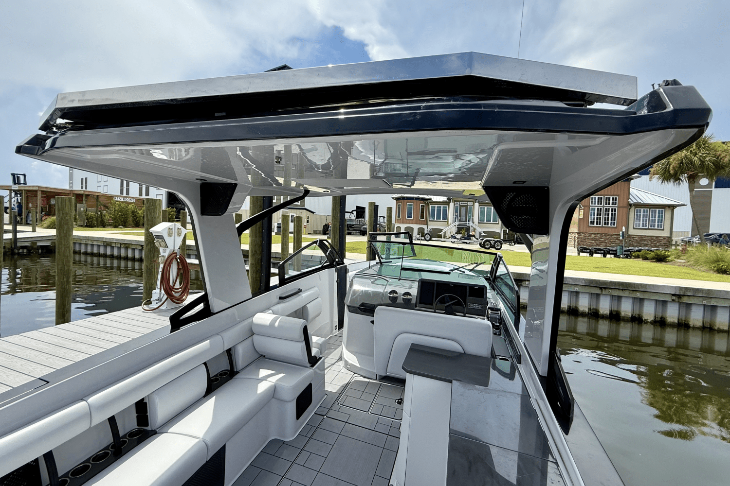 Slide: The Image of Aviara AV36 Outboard 2023 - 23