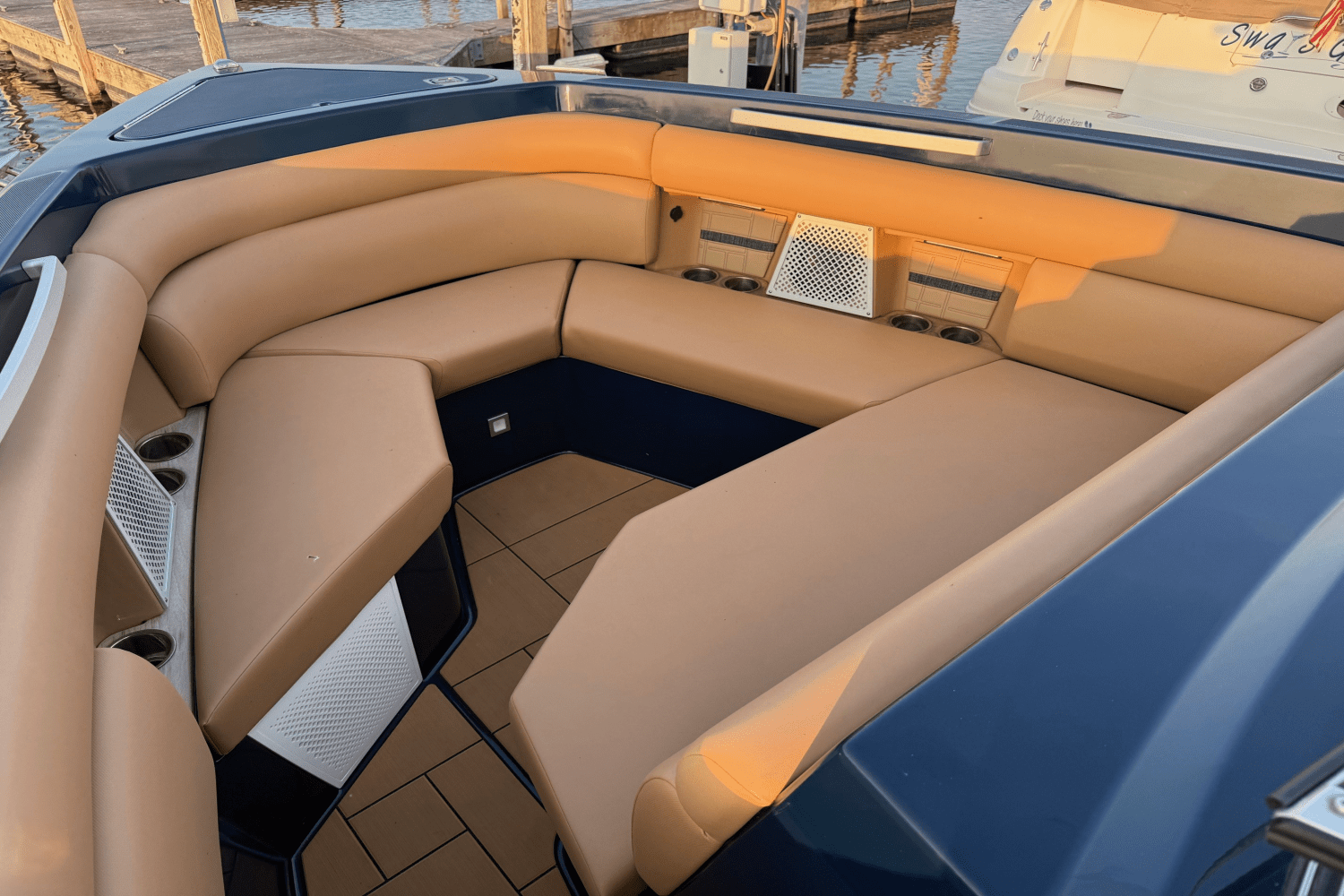 Slide: The Image of Aviara AV36 Outboard 2023 - 3