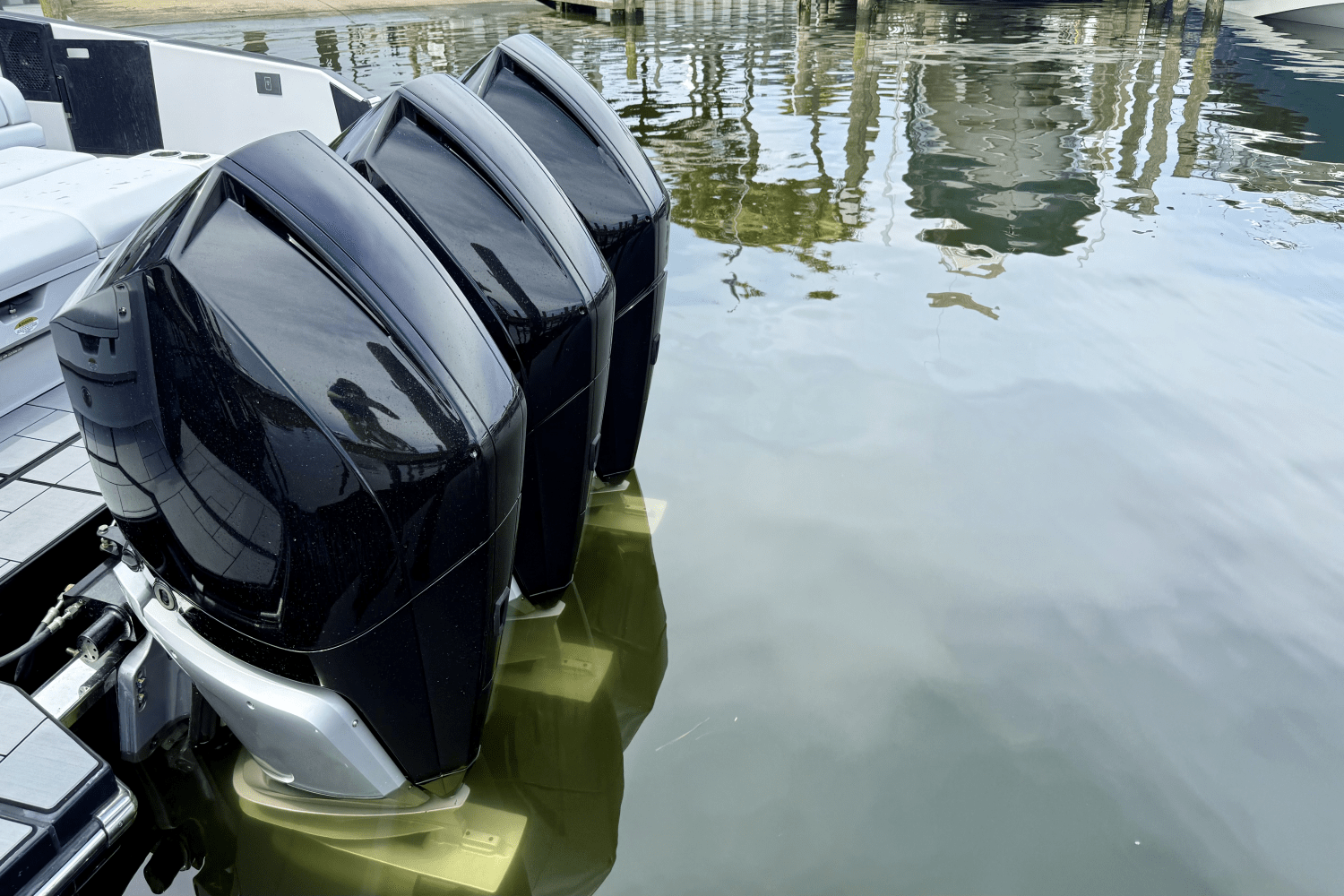Slide: The Image of Aviara AV36 Outboard 2023 - 7