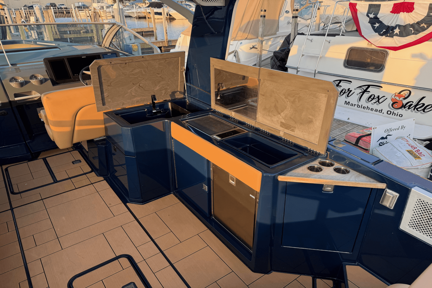 Slide: The Image of Aviara AV36 Outboard 2023 - 8